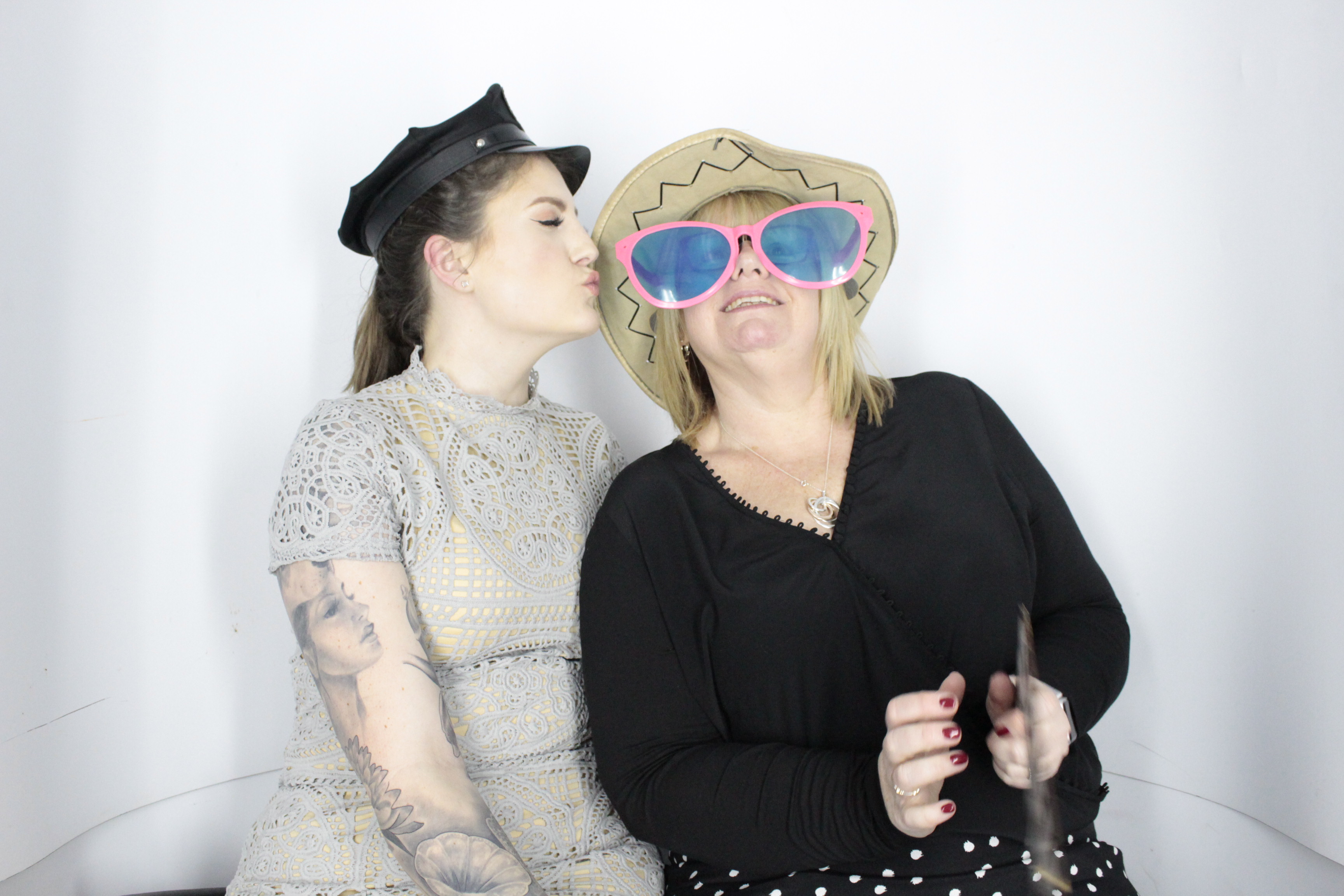 Chlöe’s 21st | View more photos from the event at gallery.myphotoboothexperience.co.uk/u/MyPhotoBoothExperienceLtd/Chlöe’s-21st